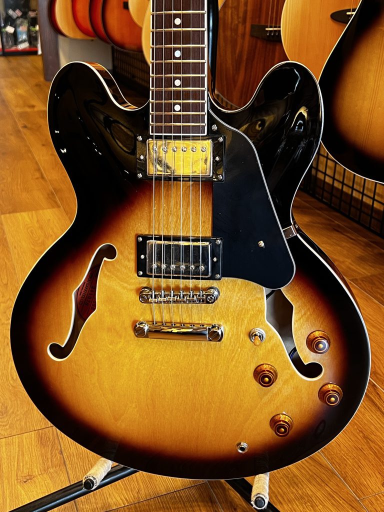 【送料無料】【Tokai(東海楽器)】 セミアコースティックギター ES116/SB - 画像 (2)