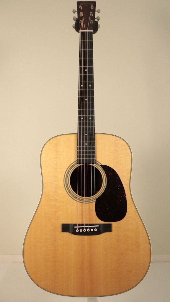 【Martin】【アコースティックギター】2025年製モデル アコースティックギター Standard Series D-28 Natural