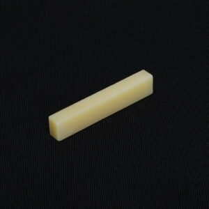 【SCUD】【ナット】<br />ビンテージボーン NTVBA (ナット材、55x10x6.5mm、アコースティック用)